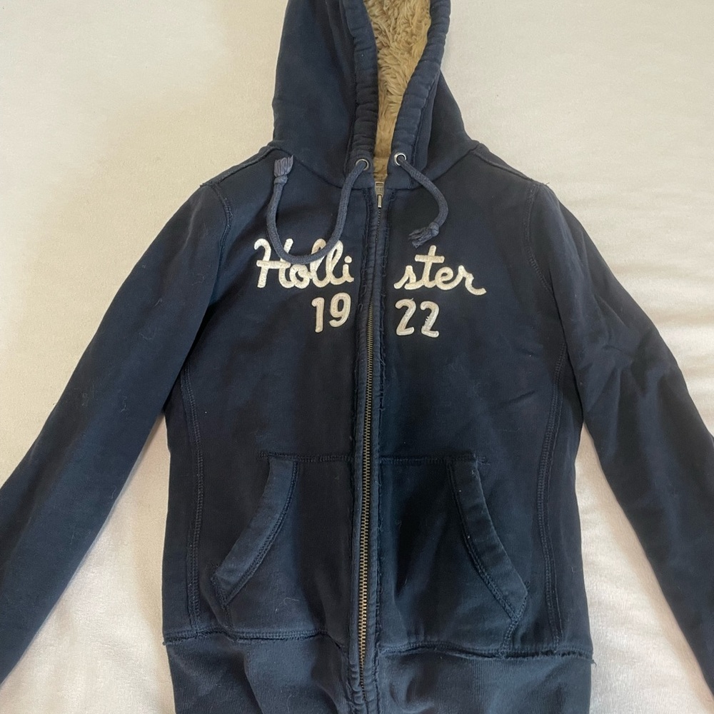 Hollister Dark Blue Hoodie with Logo - Picture 2 of 6